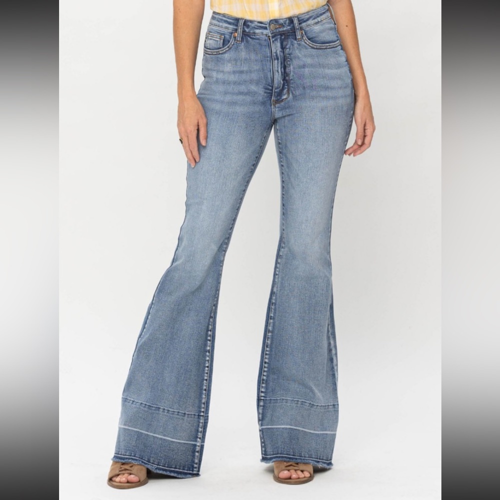 Judy Blue Tummy Control Flare Jeans